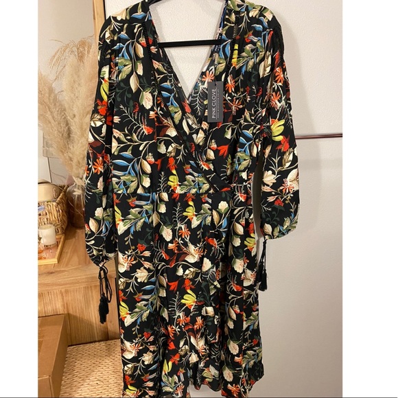 Floral Pink Clove Wrap Dress- US 22 NWT runs small - Picture 2 of 4